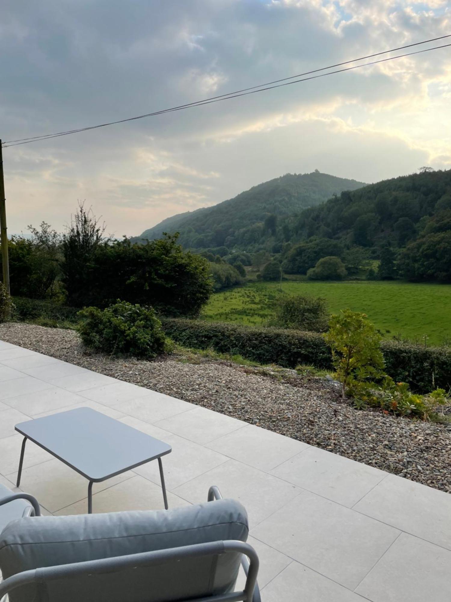 Llety Cynnes Villa Machynlleth Kültér fotó